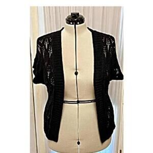 St. John’s Bay black open front short sleeve cardigan. Size Petite Large.